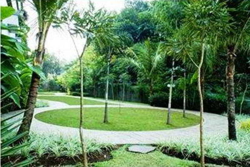 Hotel Galeri Ciumbuleuit 2*